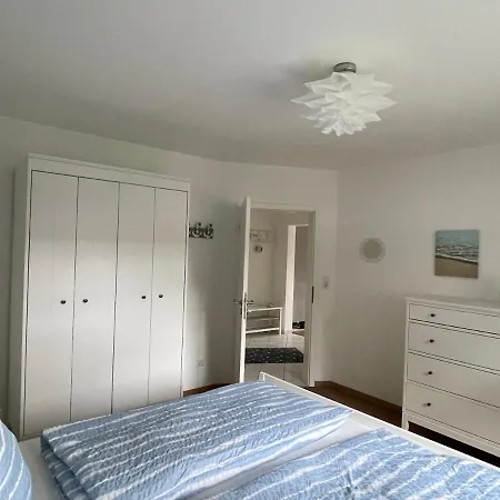 Strandlaecheln - Mit 2 Schlafzimmern *