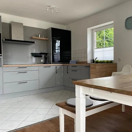 Апартаменты Strandlaecheln - Mit 2 Schlafzimmern *