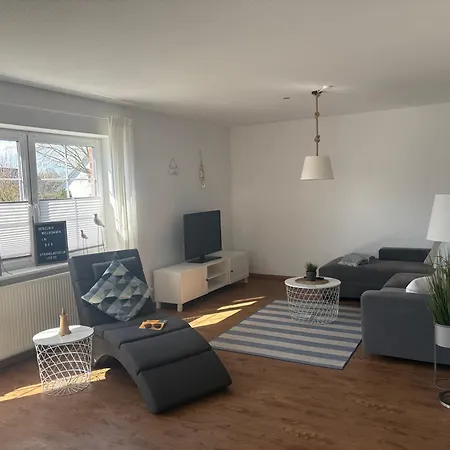Апартаменты Strandlaecheln - Mit 2 Schlafzimmern Hohenfelde (Plon)